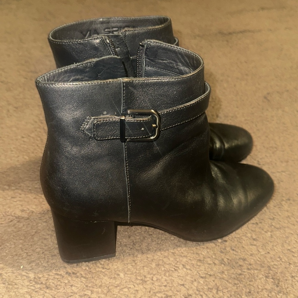 Vía spiga low heel boots